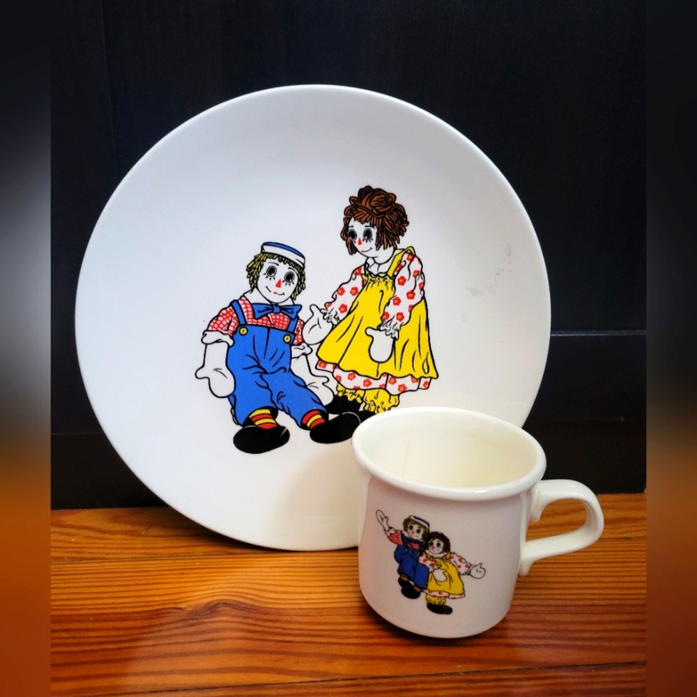 Vintage Raggedy Ann and Andy Plate and Mug Set Taylor Smith & Taylor USA